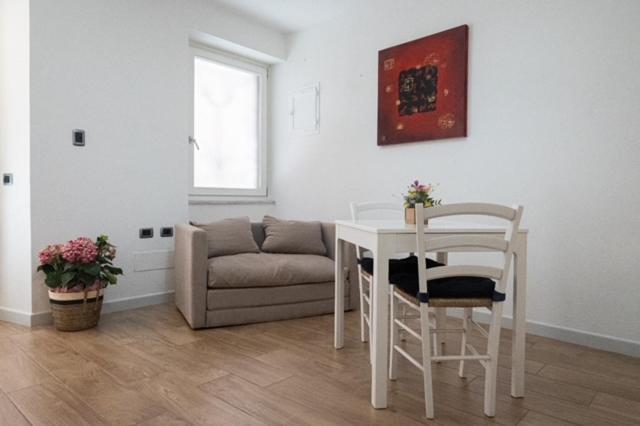 Villanova Apartment Кальярі Екстер'єр фото