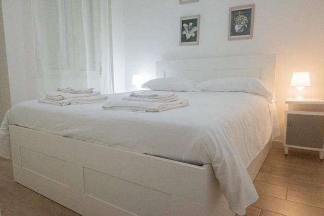Villanova Apartment Кальярі Екстер'єр фото